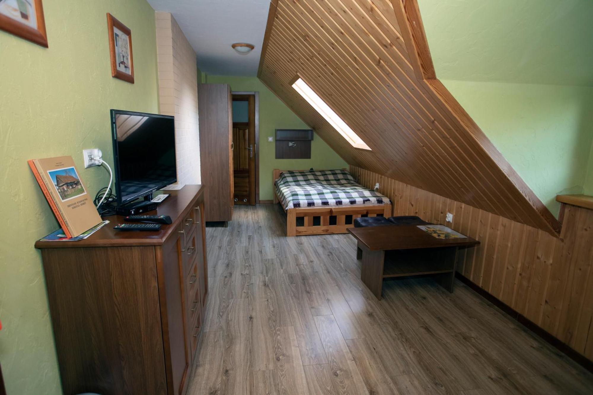 Dom Pod Lipa Villa Jaminy Екстериор снимка