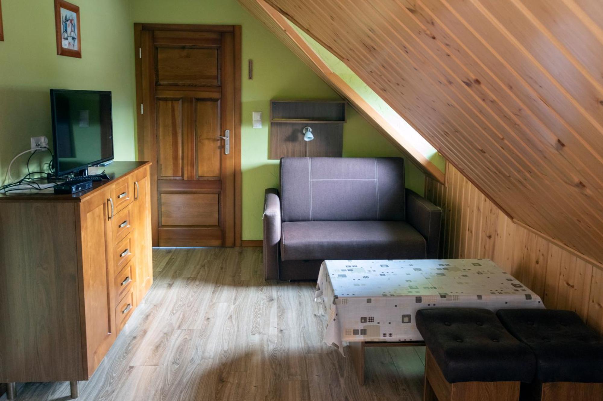 Dom Pod Lipa Villa Jaminy Екстериор снимка